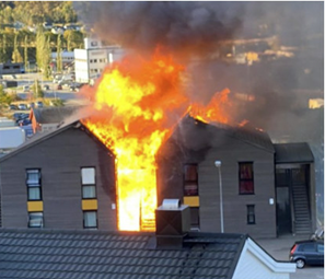 To leiligheter i brann - Klikk for stort bilde